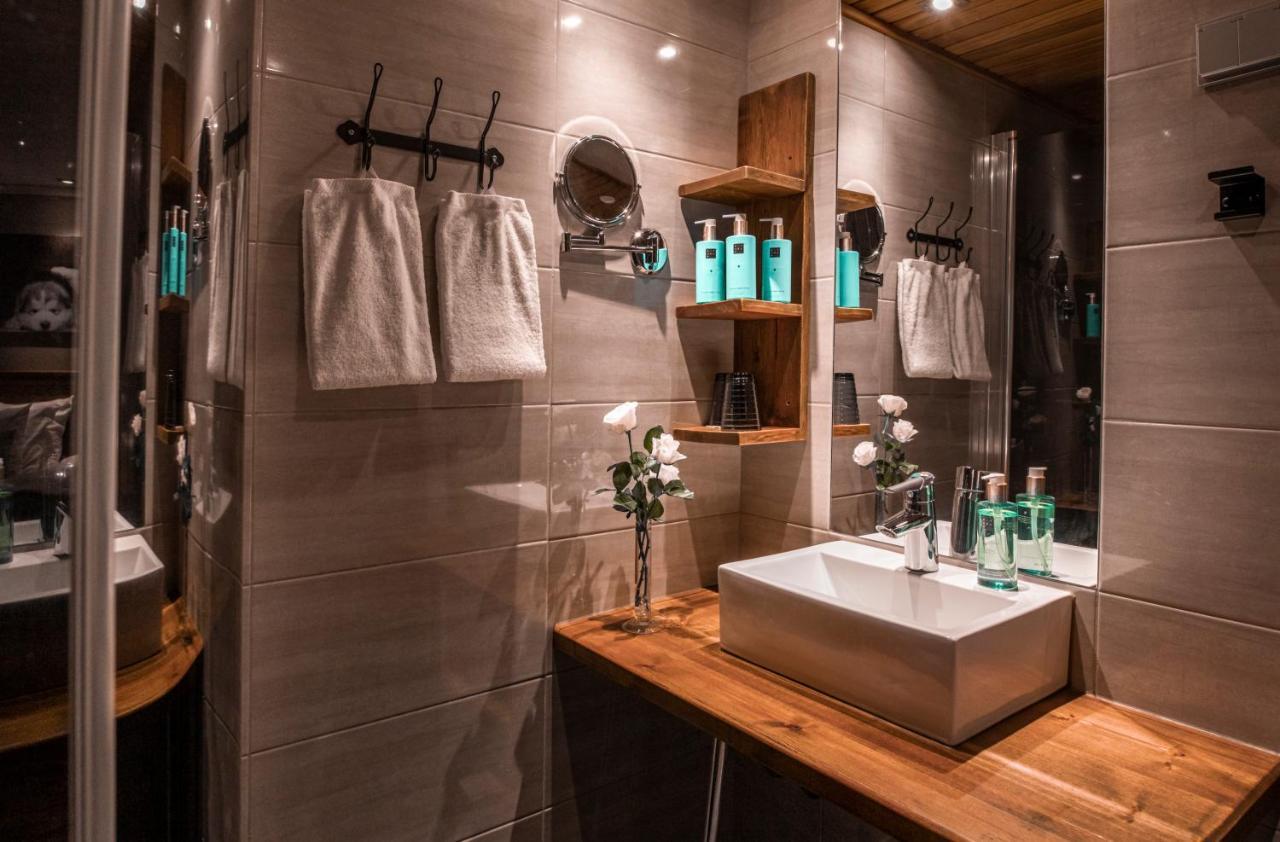 Beana Laponia - Wilderness Boutique Hotel With Safaris Meltaus Exteriör bild